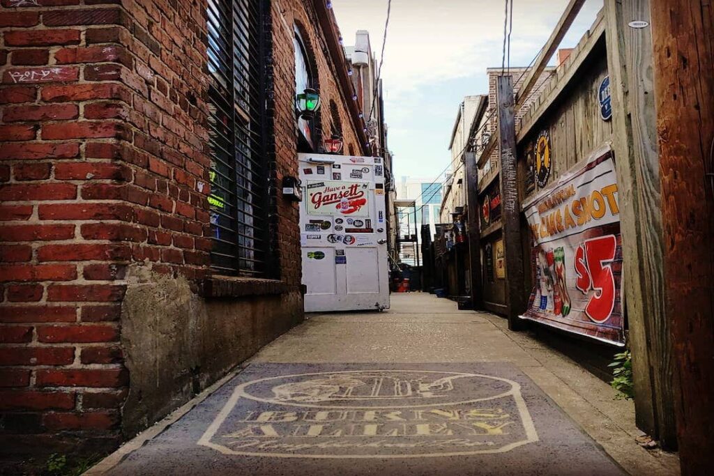 Burns Alley Tavern Charleston Guru